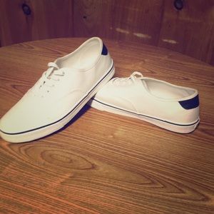 White old navy sneakers